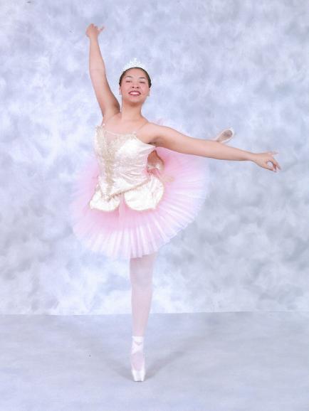Miss Victoria Wynter,